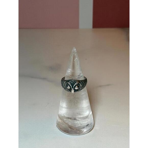 925 Sterling Silver Owl Ring: Size 6 • Symbolic Statement Jewelry - Picture 2 of 9